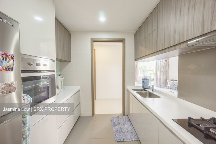 The Palette (D18), Condominium #197455002